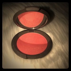 BECCA Luminous Blush ‘Snapdragon’
